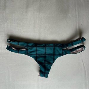 Acacia Baldwin bottom size Medium in Seaweed